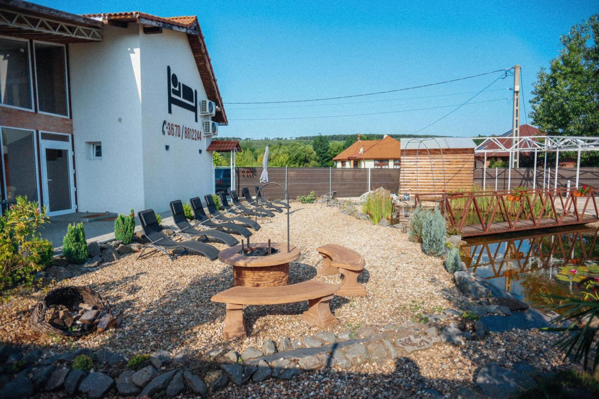 Megnyugtat-Lak Apartmanhaz Demjen Exterior photo